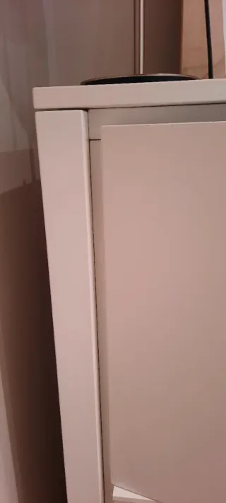 Aparador blanco lacado: 4 puertas, 2 cajones