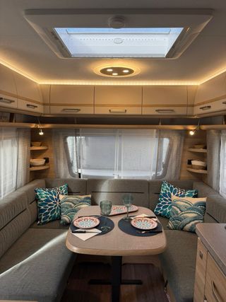 Caravana FENDT Bianco Selection 465 SFB del 2024