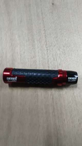 Puños y topes Derbi Variant rojos