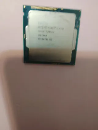 I7 cuarta generación Ram 2x8 grafica cables....