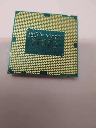 I7 cuarta generación Ram 2x8 grafica cables....