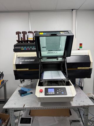 Impresora UV Mimaki UJF-3042 MkII 4900€