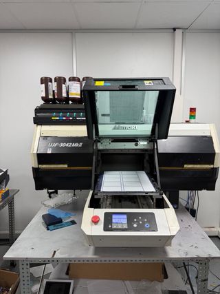 Impresora UV Mimaki UJF-3042 MkII 4900€
