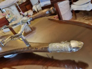 Jamonero J3 Madrid madera y plata.