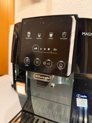 Cafetera Delonghi Magnifica Start Automática