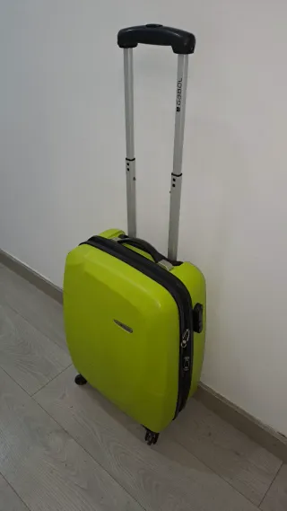 Maleta de cabina Gabol verde con ruedas