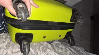 Maleta de cabina Gabol verde con ruedas