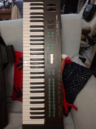 Teclado Yamaha DX27 Sintetizador Digital