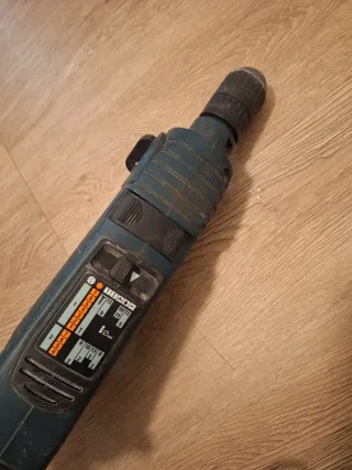 Taladro Percutor Black & Decker Compacto