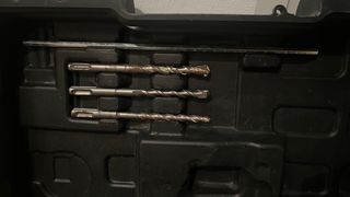 Martillo percutor Einhell RT-RH32 con brocas