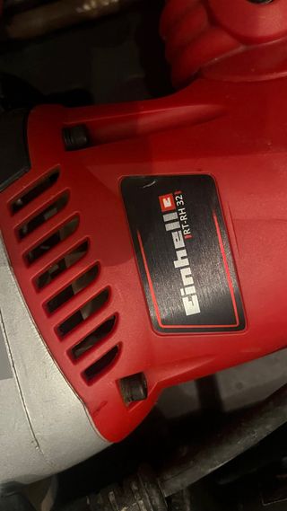 Martillo percutor Einhell RT-RH32 con brocas