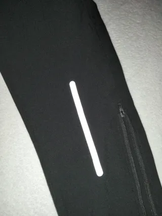 Pantalón Nike Reflectante,Talla L, perfecto estado