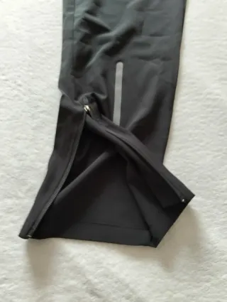Pantalón Nike Reflectante,Talla L, perfecto estado