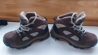 Botas de montaña Hi-Tec junior impermeables