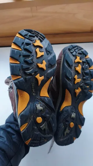 Botas de montaña Hi-Tec junior impermeables