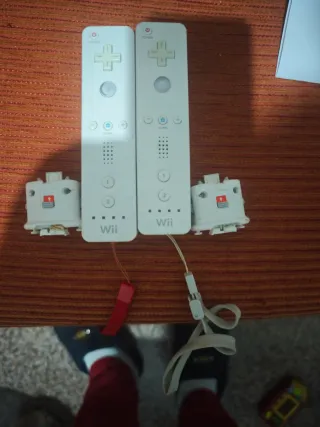 2 Mandos Wii con Motion Plus