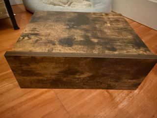 Mesilla de noche colgante con cajón