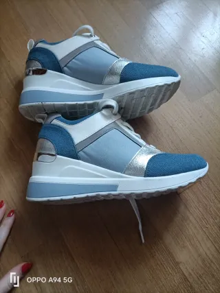 Scarpe sportive donna blu e argento