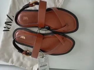 Sandalias Zara Marrones
