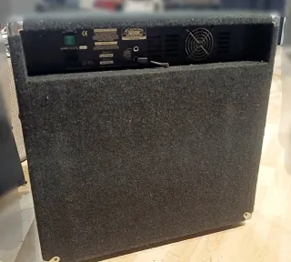 TRACE ELLIOT 300w 15" AMPLIFICADOR BAJO