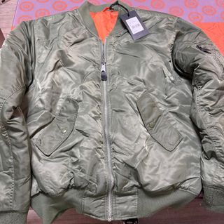 Cazadora bomber verde