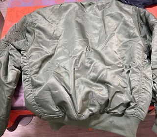 Cazadora bomber verde