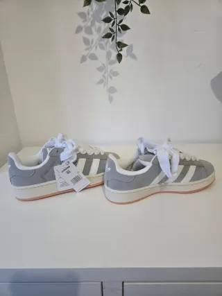 Zapatos grises unisex 40