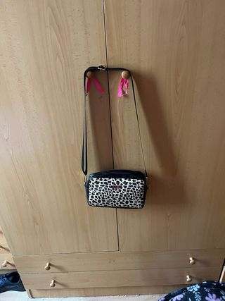 Bolso leopardo negro y beige