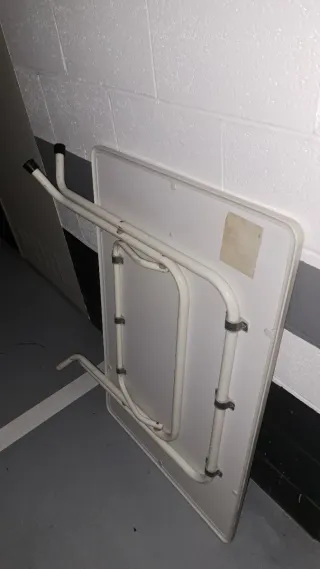 Mesa plegable blanca