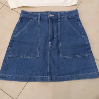 Set maglione e minigonna denim