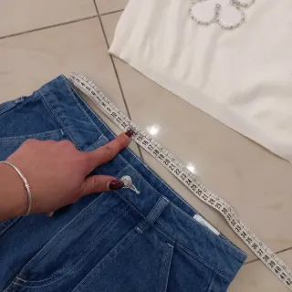 Set maglione e minigonna denim