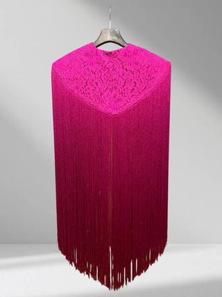 Capa o mantón encaje buganvilla con flecos largo