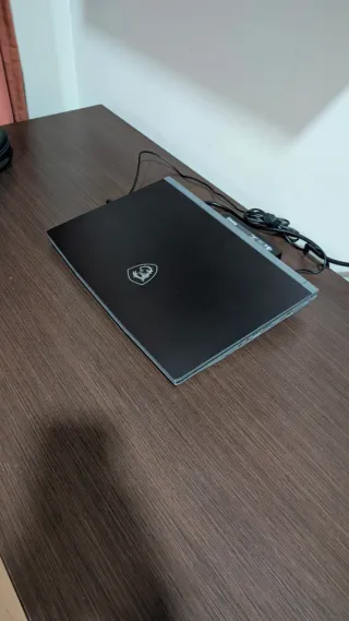 Portátil MSI A15 2025 con 2 Teras de almacenamient