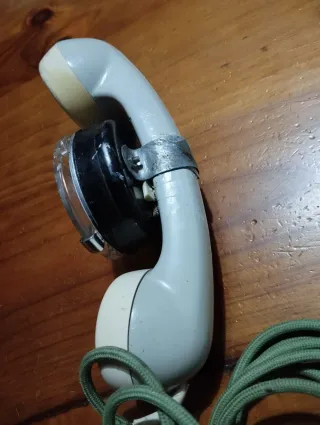 Antiguo teléfono operador,  telefónica