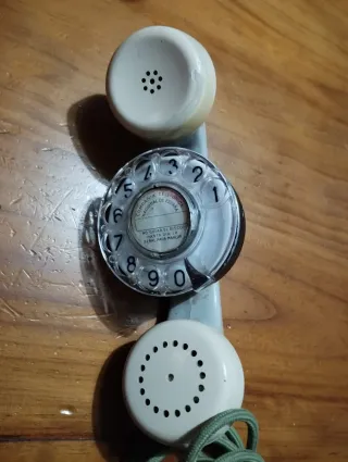Antiguo teléfono operador,  telefónica