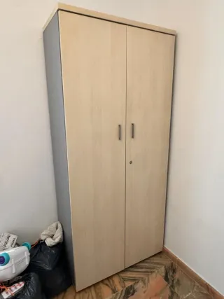 Armario de madera