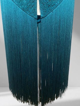 Mantón encaje flecos largos