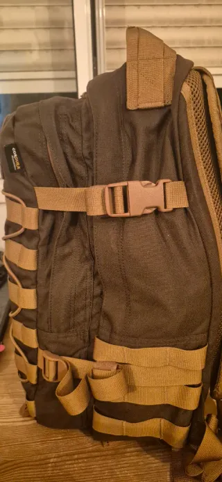 Mochila Táctica Helikon-Tex Raccoon Negra/marron