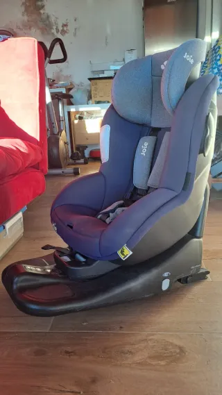 Silla de coche Joie gris
