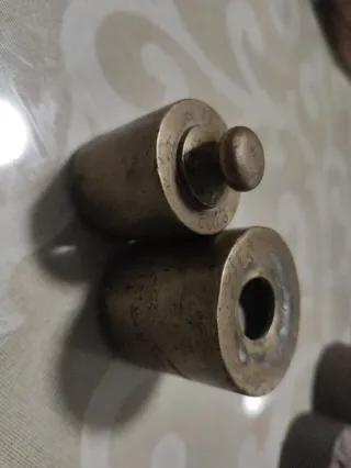 Pesas de bronce antiguas
