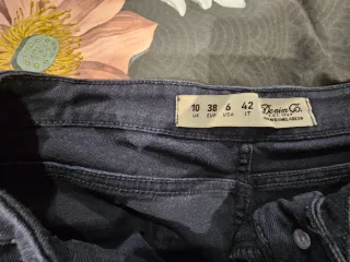 Lote 4 pantalones cortos vaqueros.