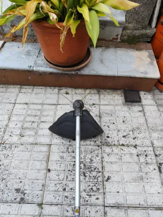 Desbrozadora Anova D43B antivibración