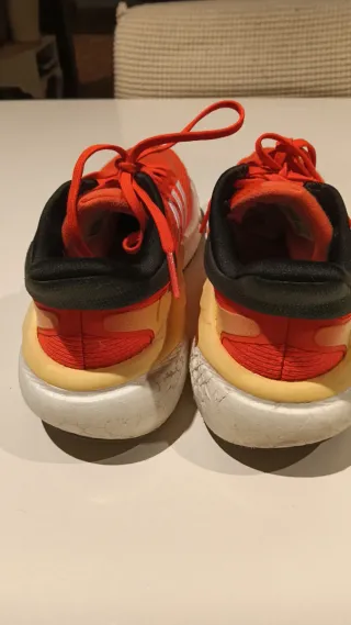 Scarpe da ginnastica Adidas Solarboost da uomo arancioni