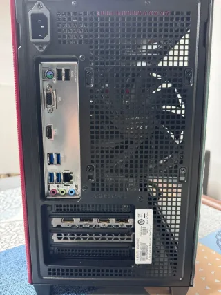 PC Gamer Ryzen 7 5800X + RTX 3050