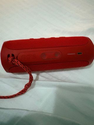 JBL Flip 5 Altavoz Portátil Rojo precio negociable