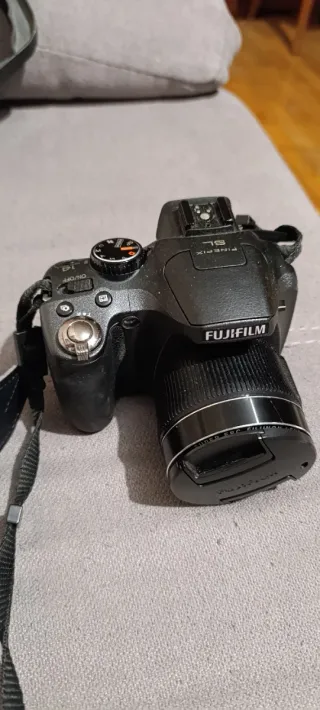 Cámara Fujifilm finepix SL260 color negro