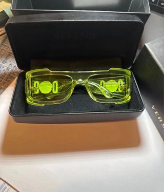 Gafas de sol Versace verdes y amarillas