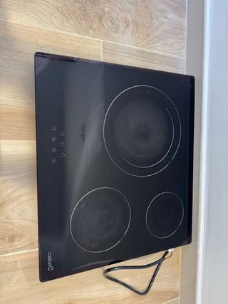 Placa de inducción negra (negociable)