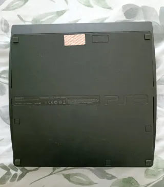 Pack PS3 Slim para reparar + 2 mandos + 12 Juegos