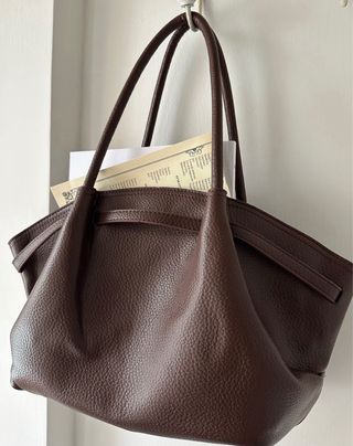 Borsa spalla spaziosa tote marrone